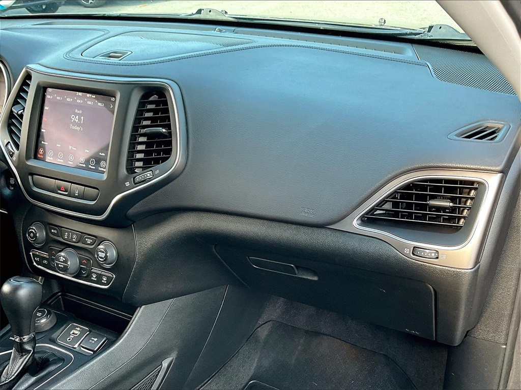 2022 Jeep Cherokee Latitude Lux - Photo 12