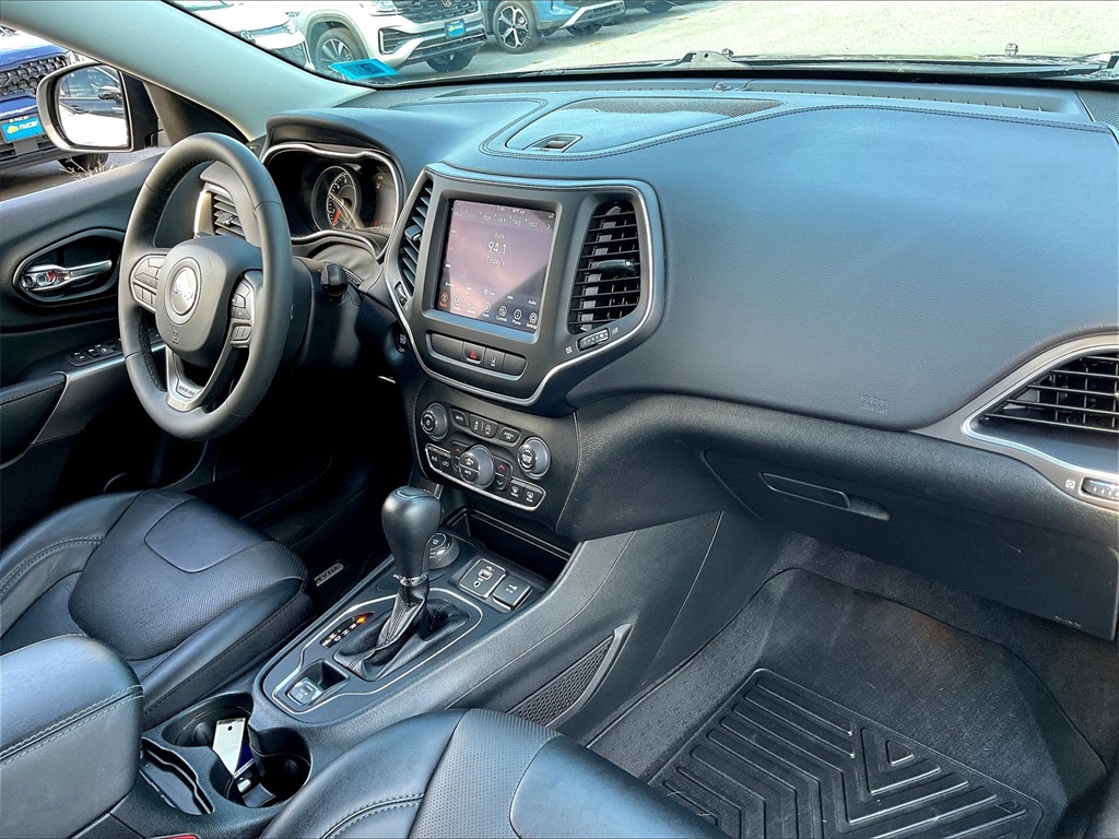2022 Jeep Cherokee Latitude Lux - Photo 13