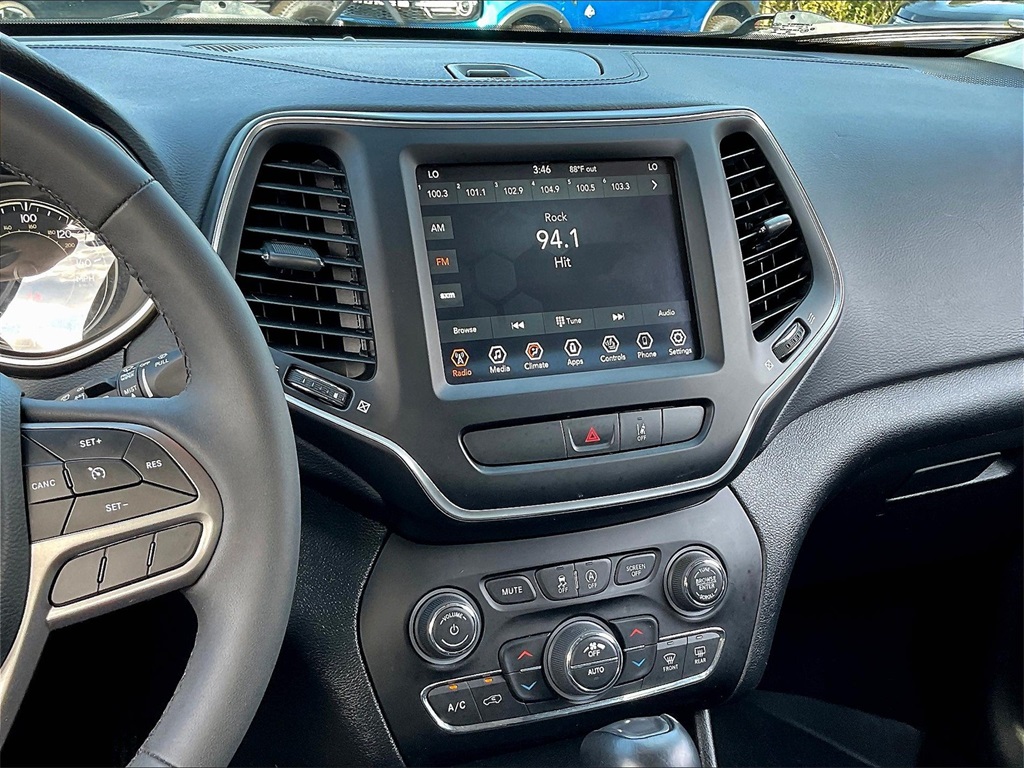 2022 Jeep Cherokee Latitude Lux - Photo 17