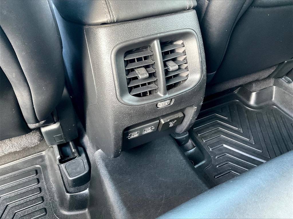 2022 Jeep Cherokee Latitude Lux - Photo 25