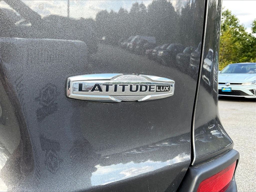 2022 Jeep Cherokee Latitude Lux - Photo 26