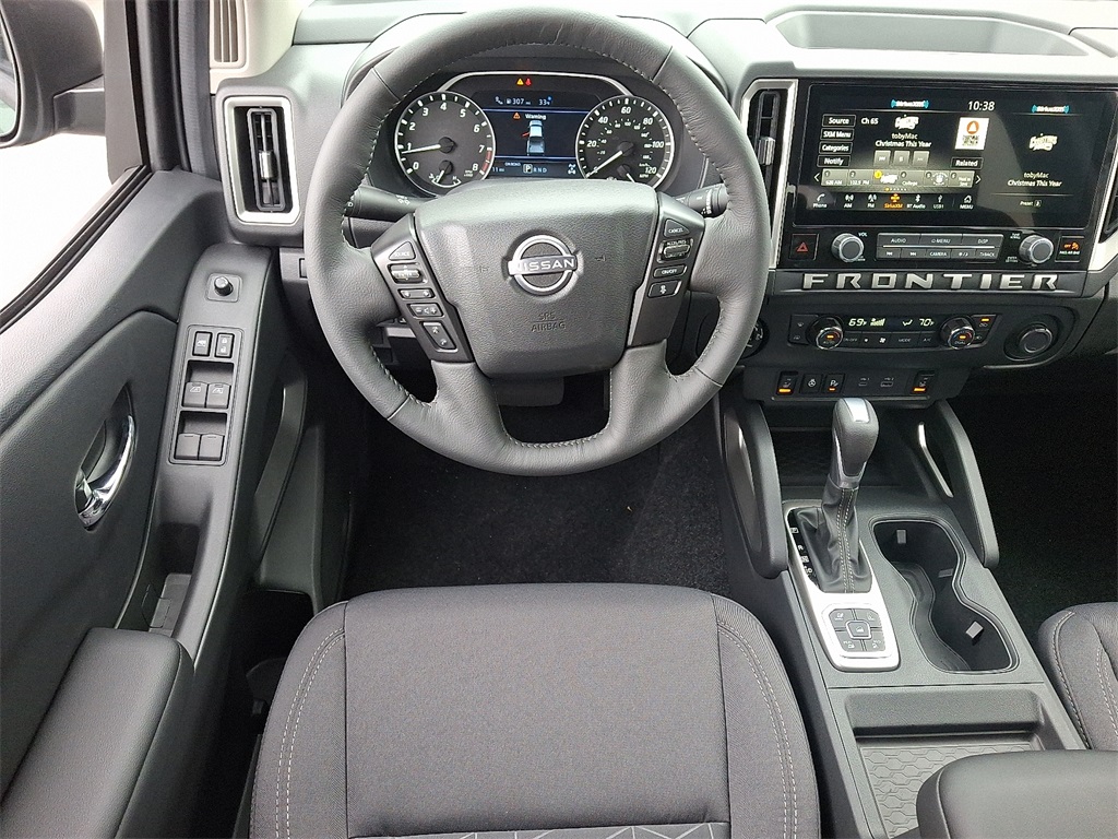 2026 Nissan Frontier SV - Photo 7