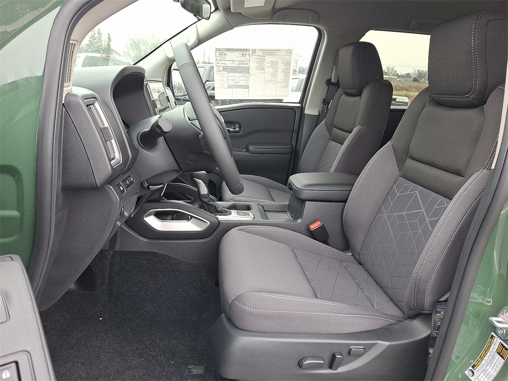 2026 Nissan Frontier SV - Photo 9