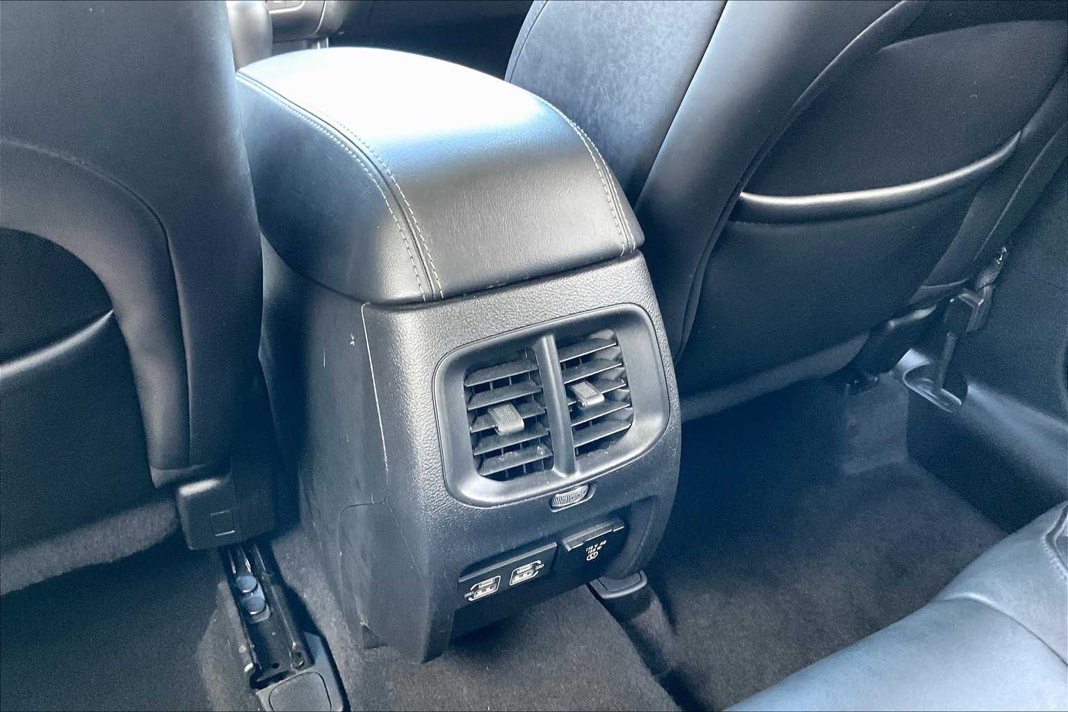 2021 Jeep Cherokee Latitude Lux - Photo 27
