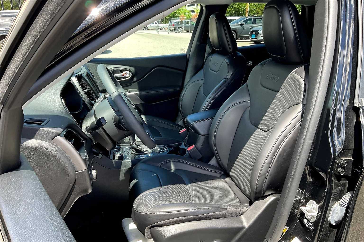 2021 Jeep Cherokee Latitude Lux - Photo 10