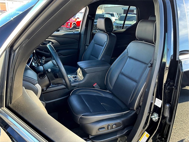 2023 Chevrolet Traverse Premier - Photo 10