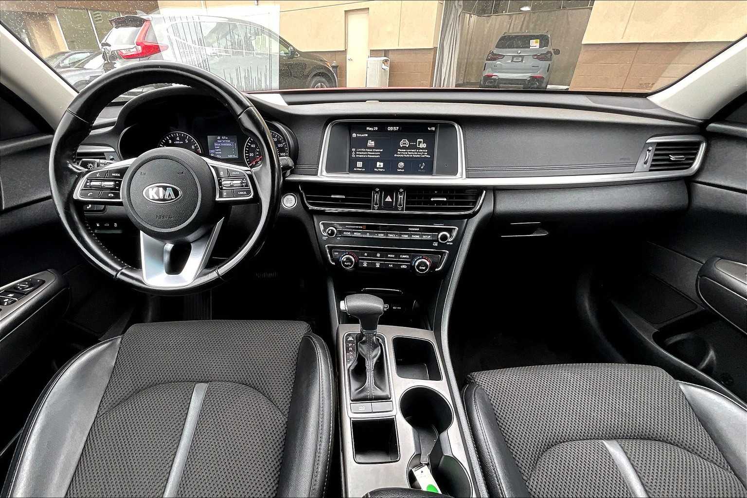 2019 Kia Optima S - Photo 20