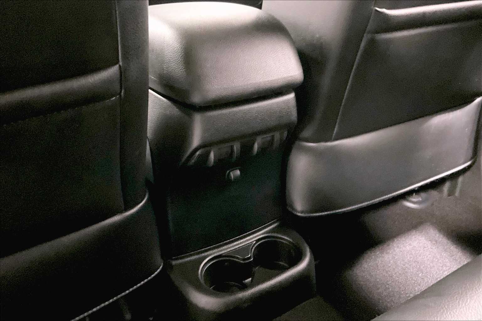 2017 Jeep Wrangler Unlimited Sahara - Photo 26