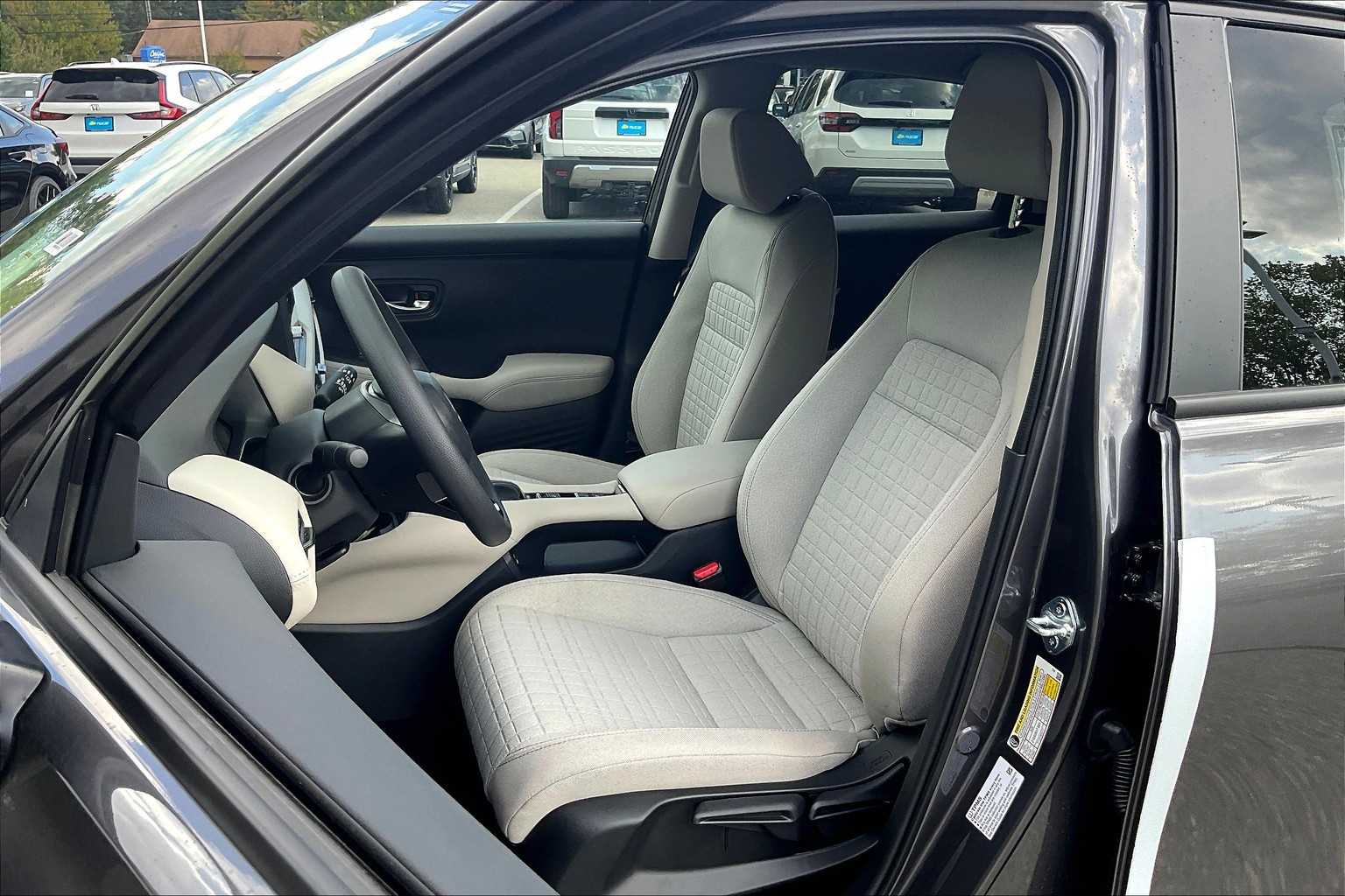 2026 Honda HR-V LX - Photo 11