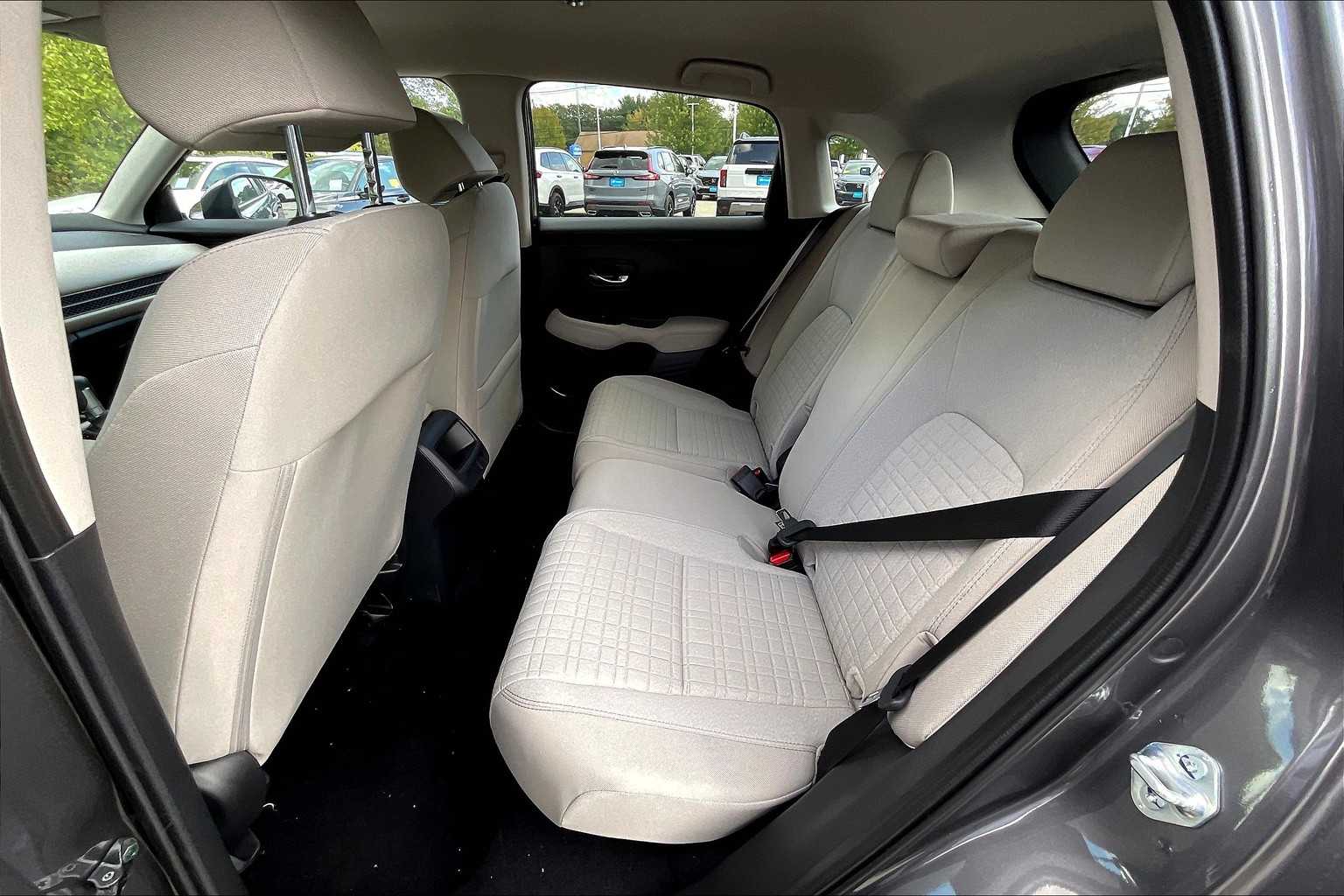 2026 Honda HR-V LX - Photo 15