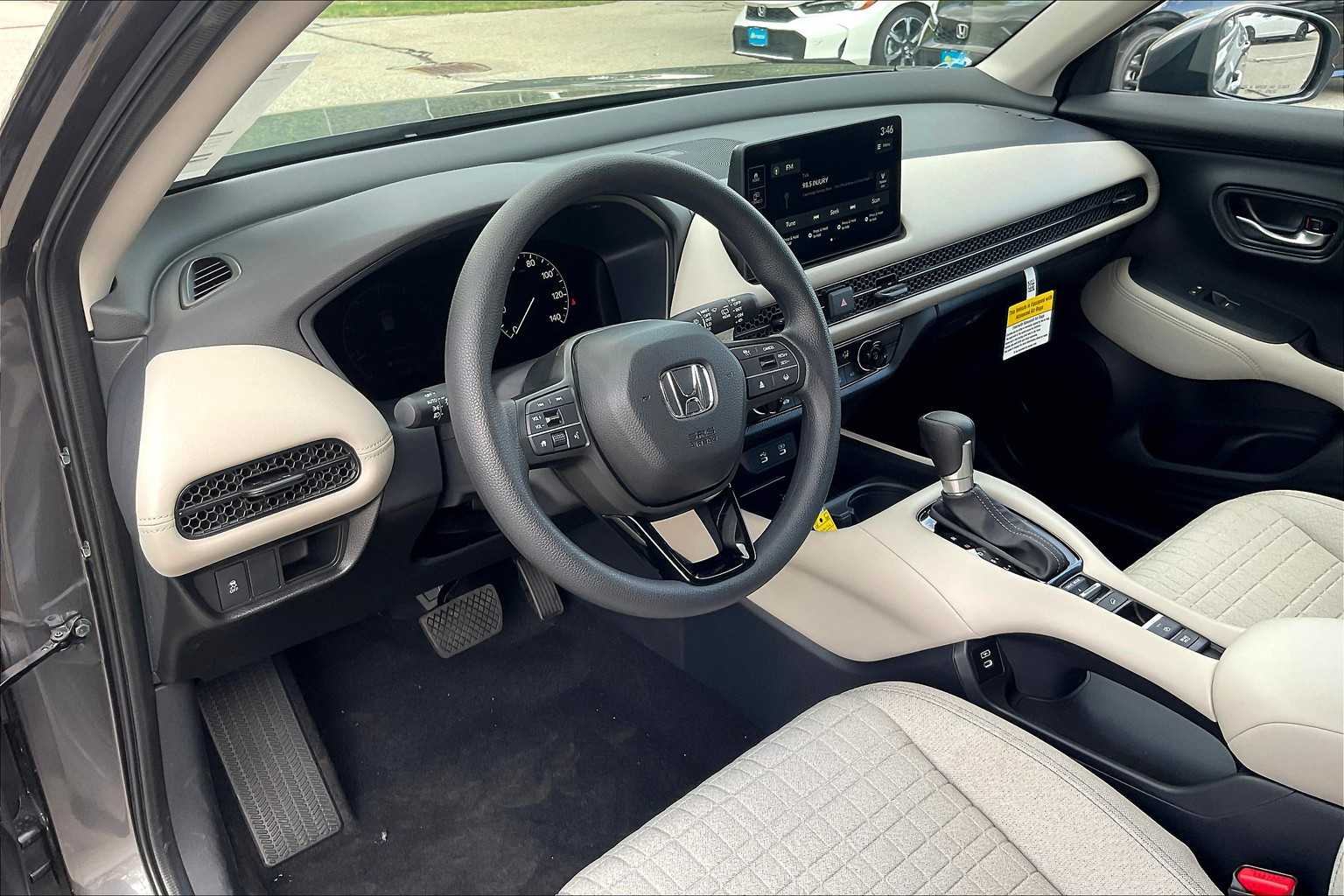 2026 Honda HR-V LX - Photo 9