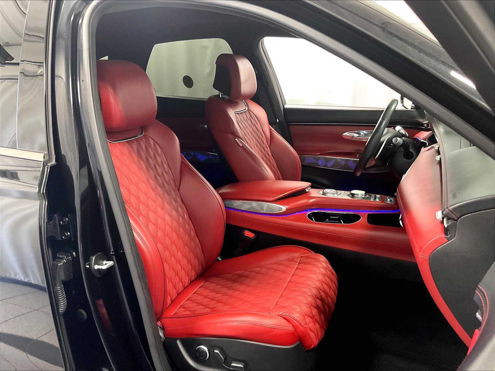 2023 Genesis GV70 3.5T Sport photo 12