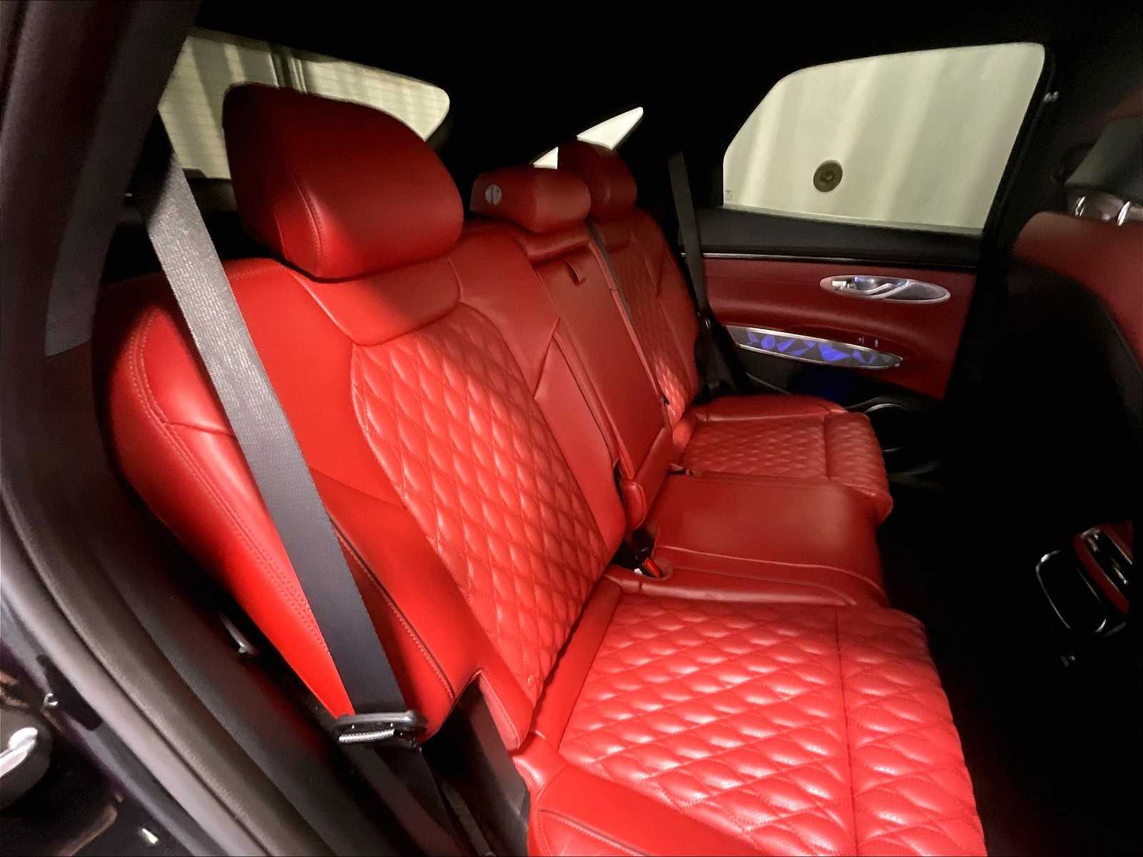 2023 Genesis GV70 3.5T Sport photo 17