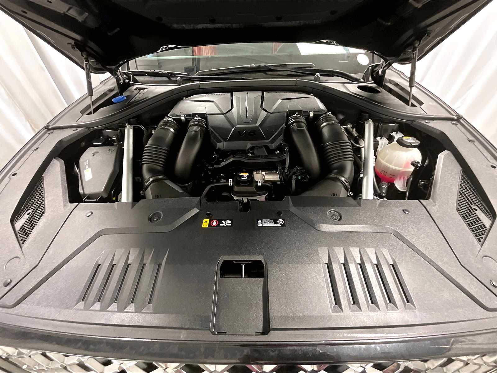 2023 Genesis GV70 3.5T Sport photo 29