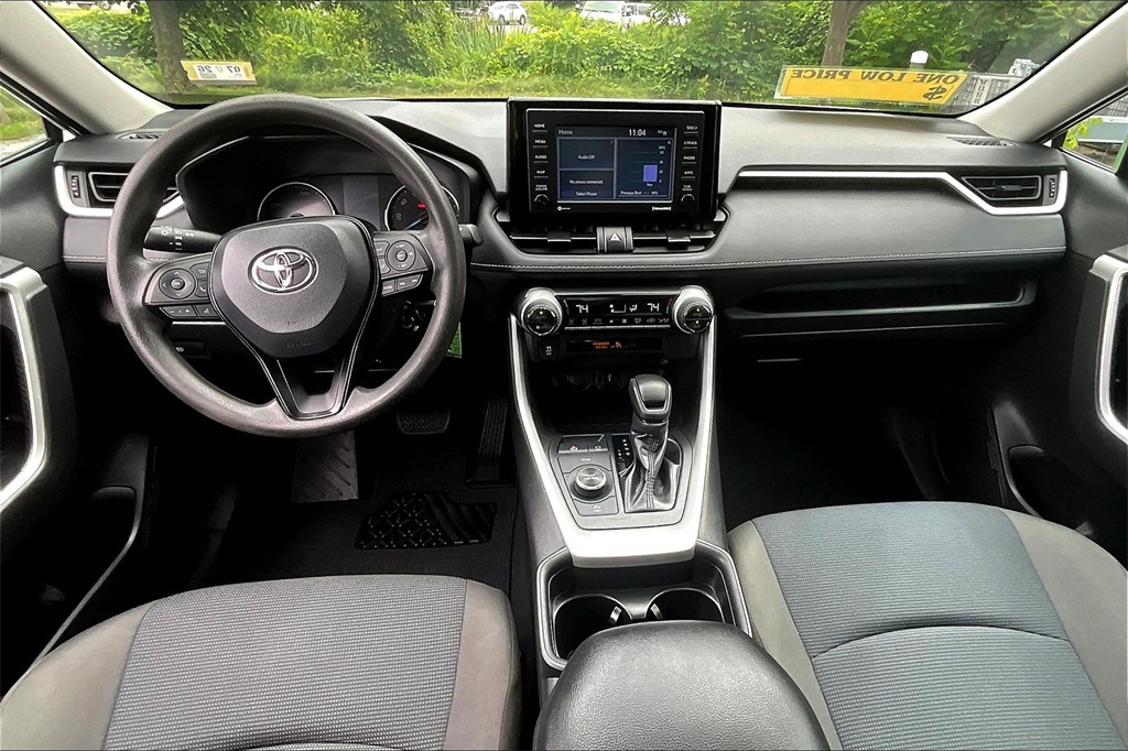 2021 Toyota RAV4 Hybrid LE - Photo 21