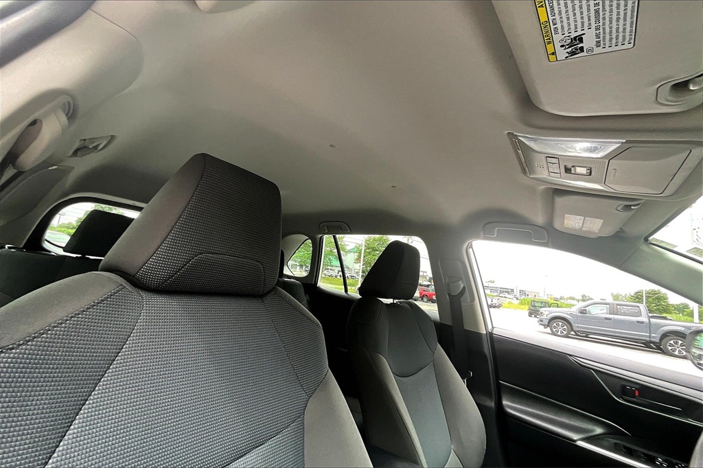 2021 Toyota RAV4 Hybrid LE - Photo 22