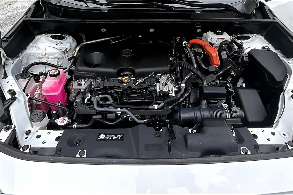 2021 Toyota RAV4 Hybrid LE - Photo 30