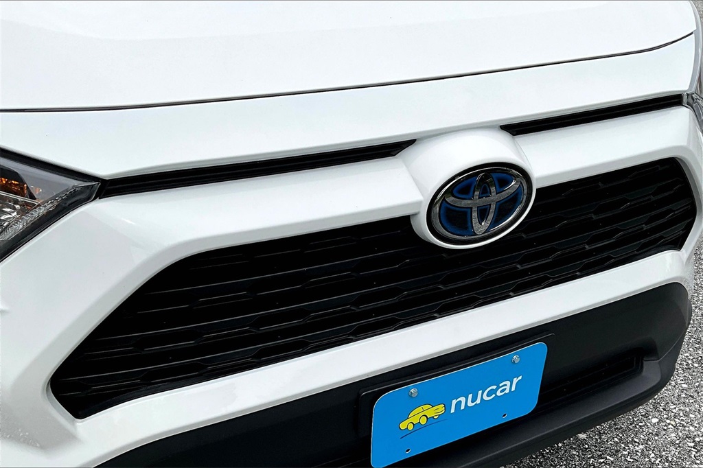 2021 Toyota RAV4 Hybrid LE - Photo 32