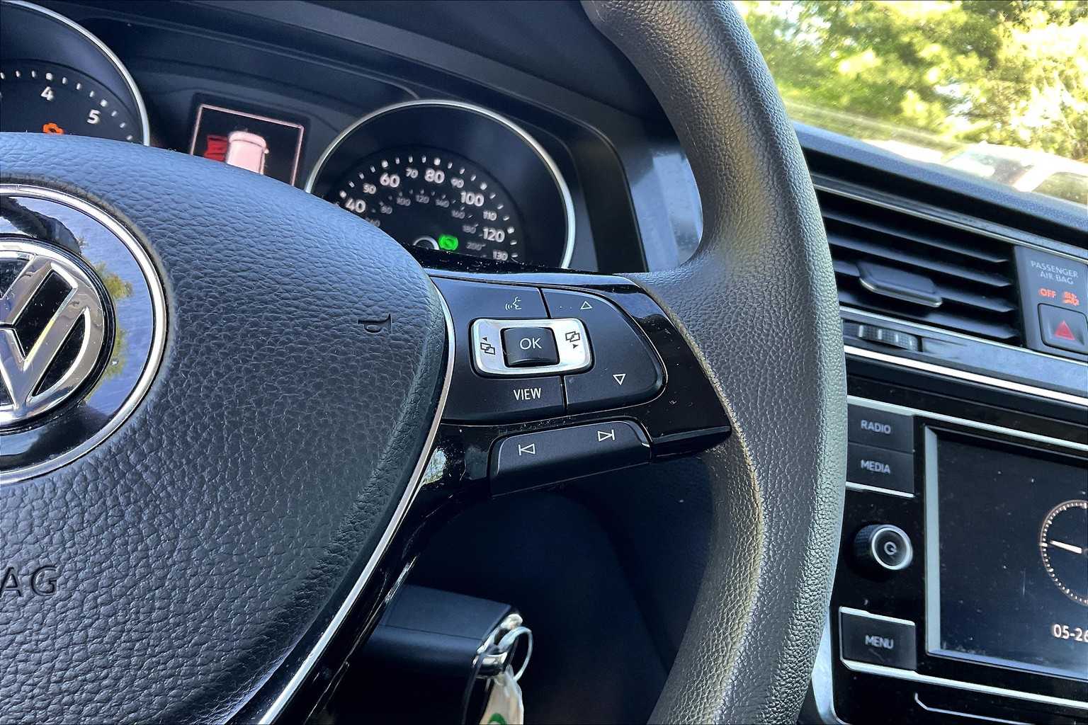 2021 Volkswagen Tiguan S - Photo 23