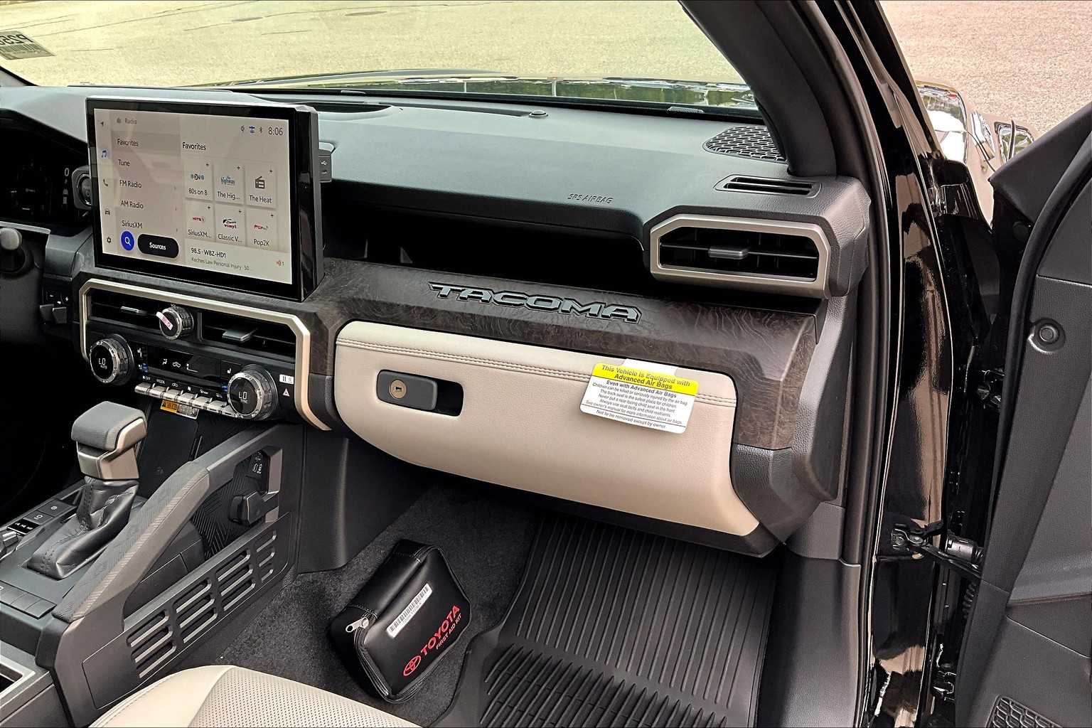 2025 Toyota Tacoma Limited Hybrid - Photo 13