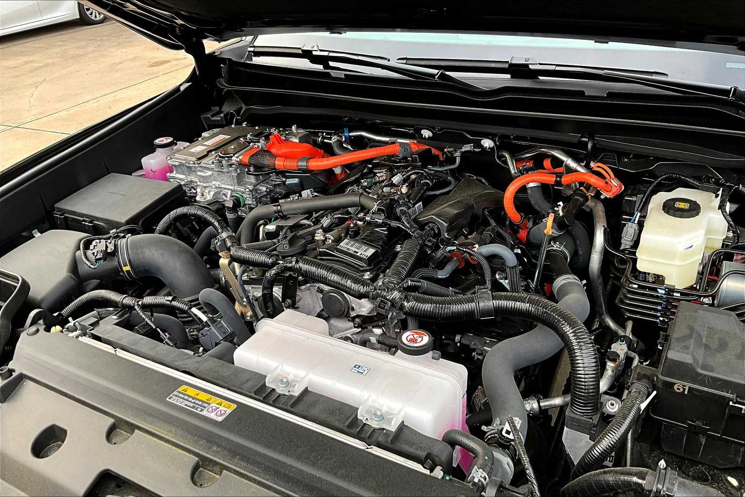 2025 Toyota Tacoma Limited Hybrid - Photo 36