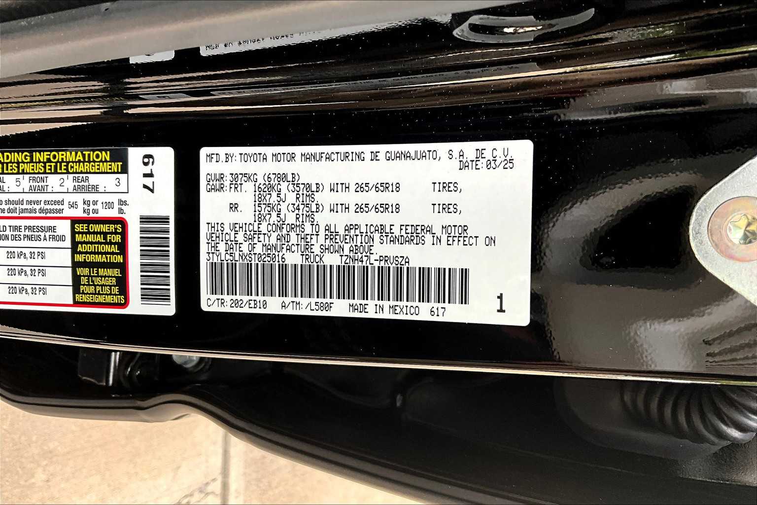 2025 Toyota Tacoma Limited Hybrid - Photo 37