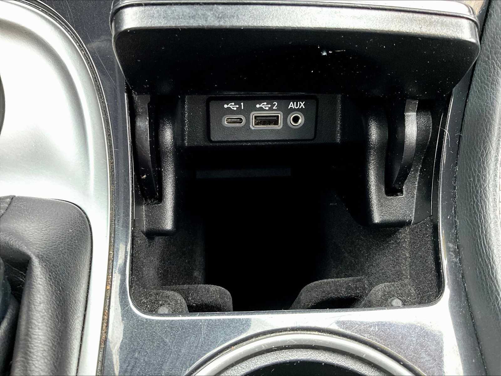 2023 Nissan Maxima SV - Photo 25