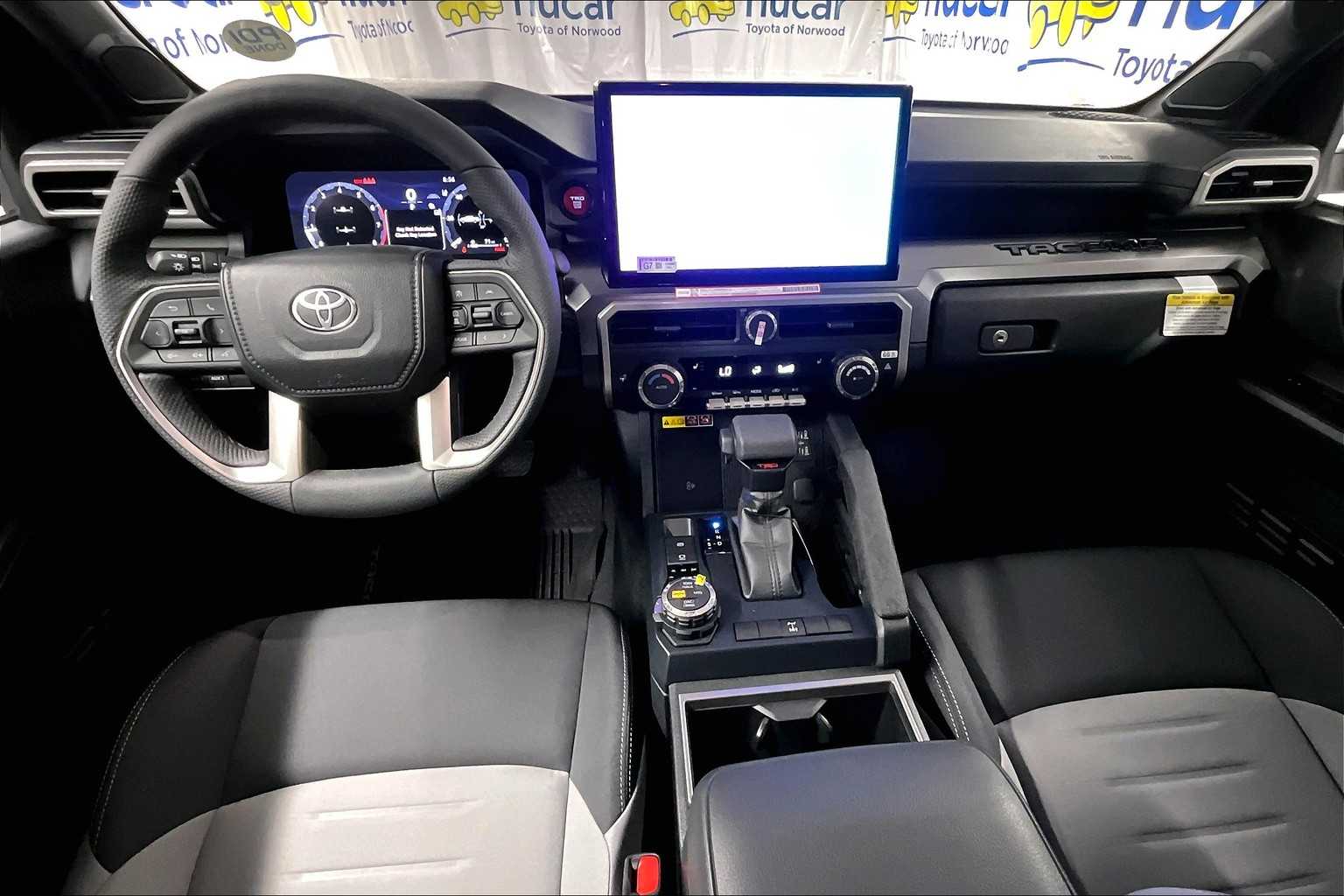 2025 Toyota Tacoma TRD Off Road - Photo 12