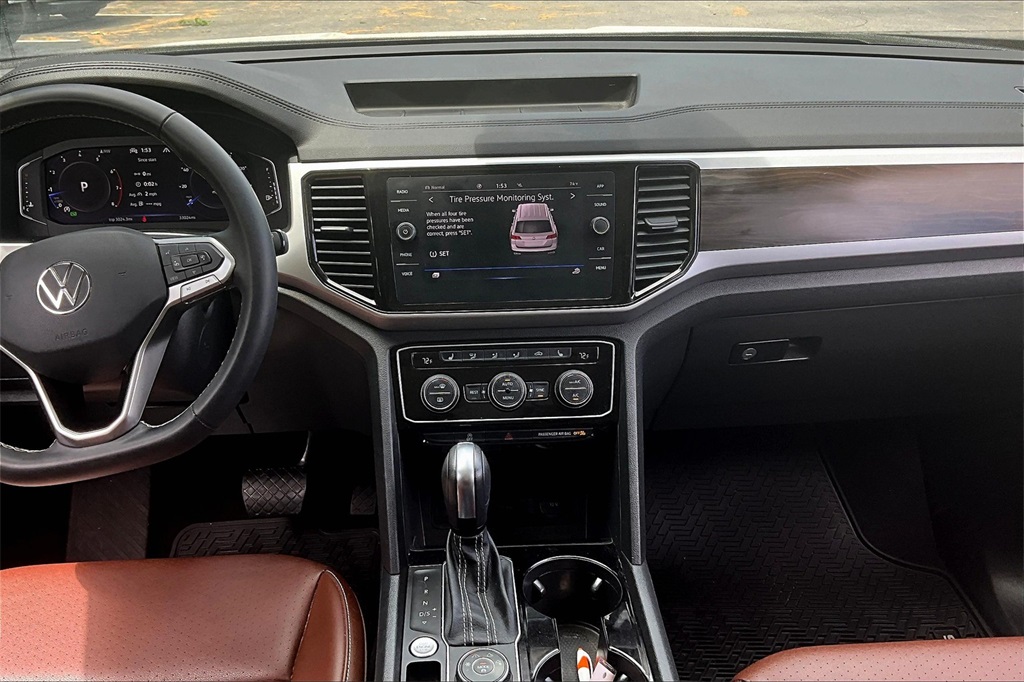2022 Volkswagen Atlas 3.6L V6 SE w/Technology - Photo 19