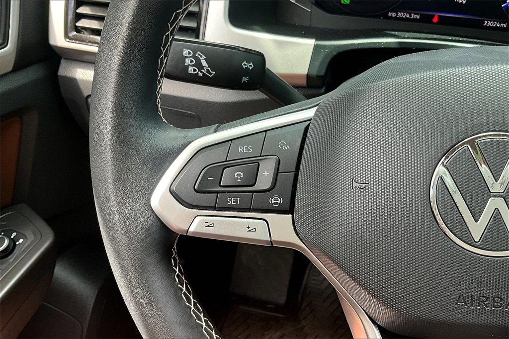 2022 Volkswagen Atlas 3.6L V6 SE w/Technology - Photo 24