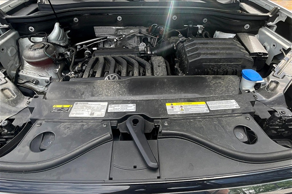 2022 Volkswagen Atlas 3.6L V6 SE w/Technology - Photo 31