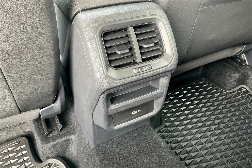 2024 Volkswagen Taos 1.5T SE - Photo 25