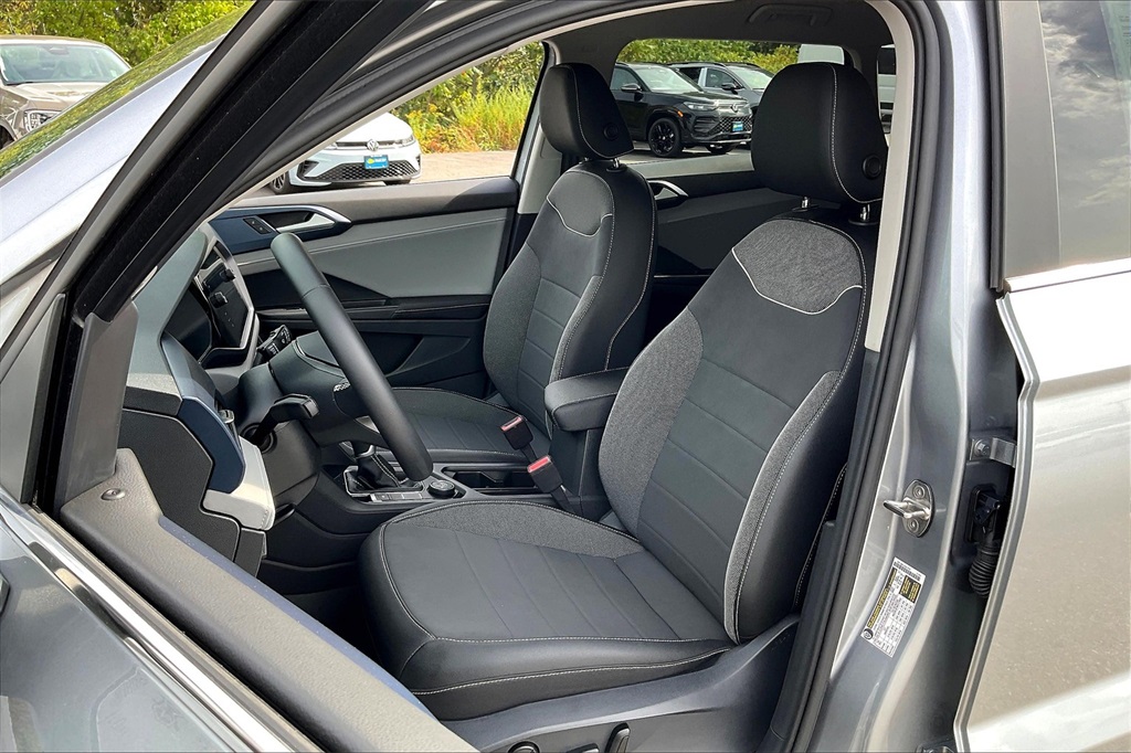 2024 Volkswagen Taos 1.5T SE - Photo 9