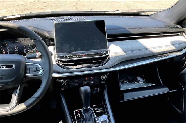 2024 Jeep Compass Latitude - Photo 11