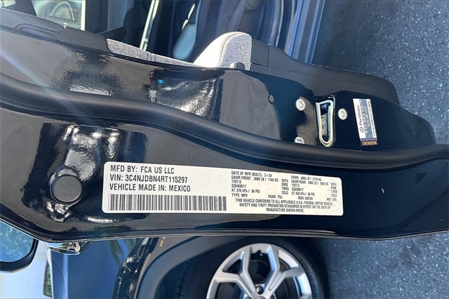 2024 Jeep Compass Latitude - Photo 18