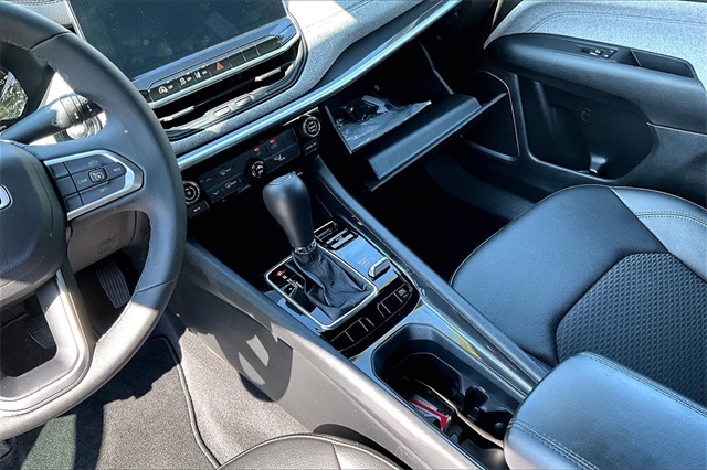 2024 Jeep Compass Latitude - Photo 24