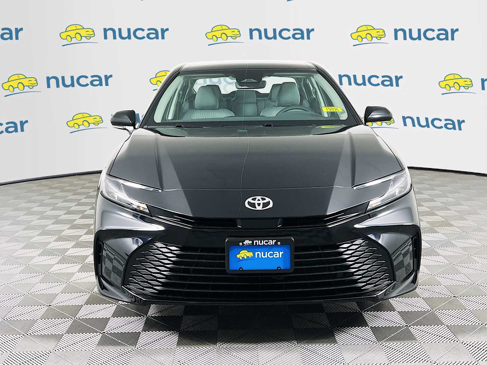 2025 Toyota Camry LE - Photo 2