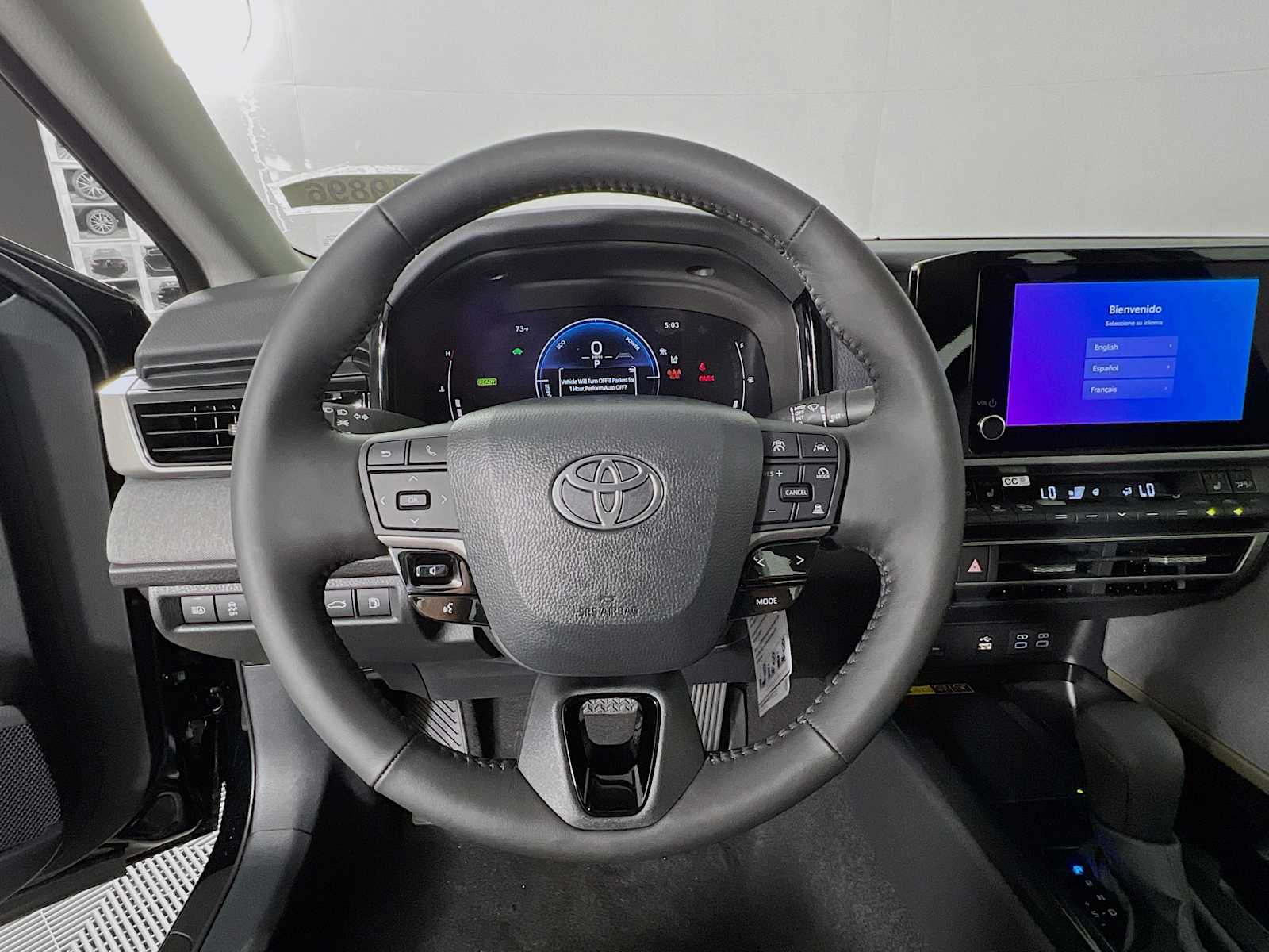 2025 Toyota Camry LE - Photo 7
