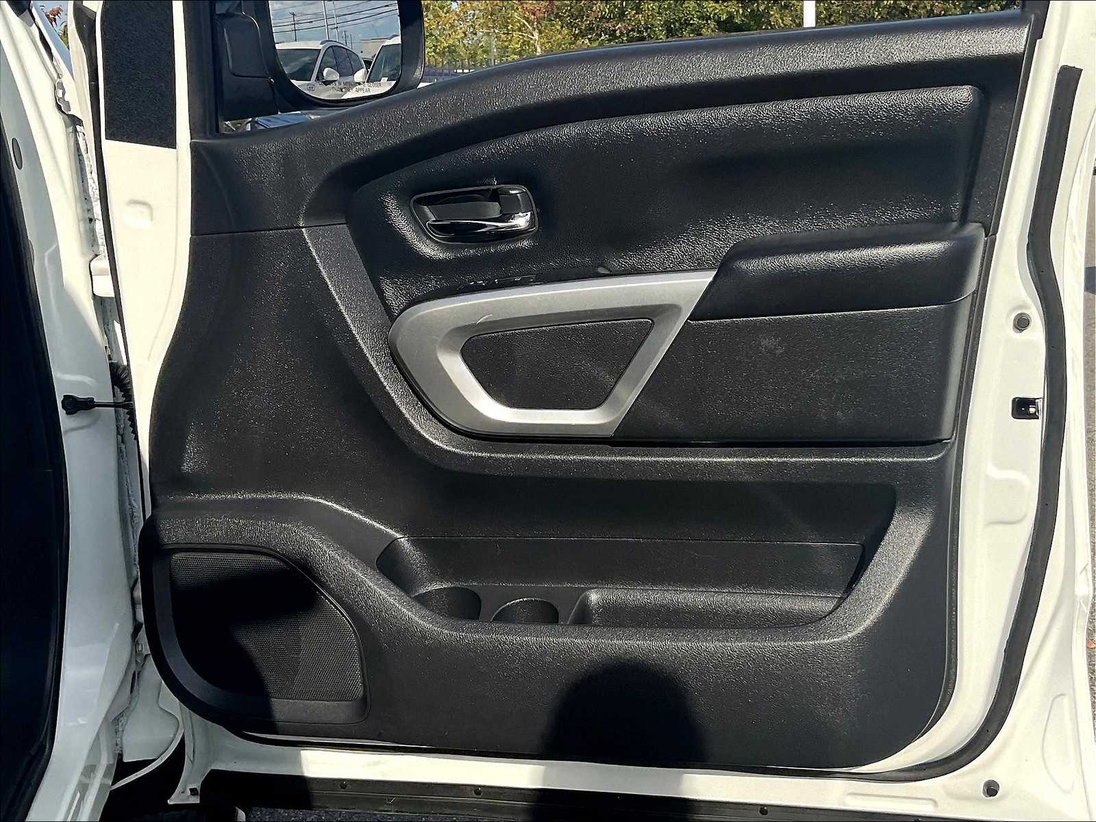 2018 Nissan Titan SV - Photo 12