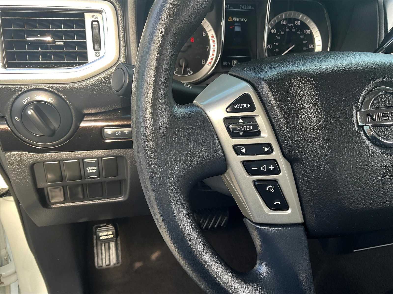 2018 Nissan Titan SV - Photo 22