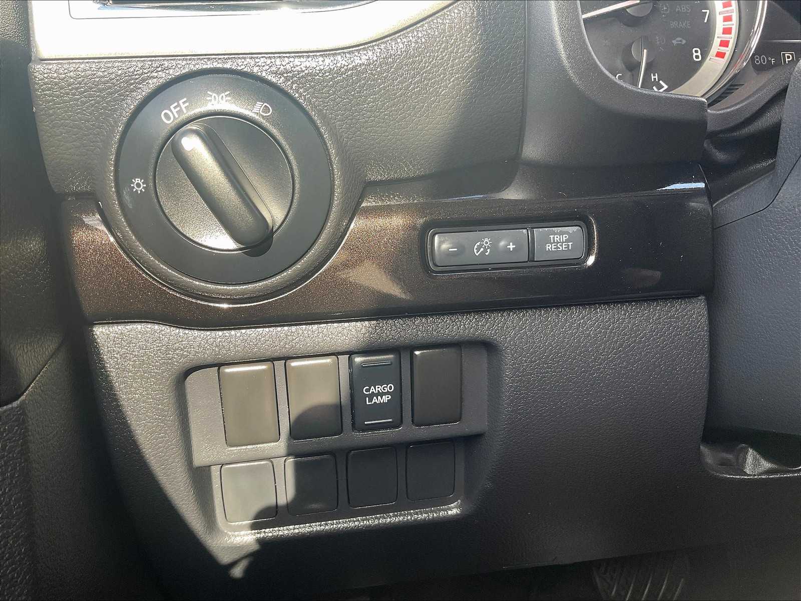 2018 Nissan Titan SV - Photo 25