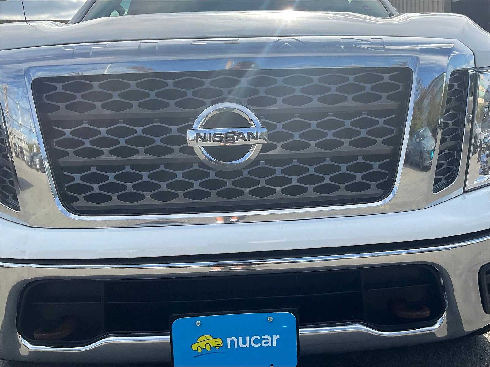 2018 Nissan Titan SV - Photo 32