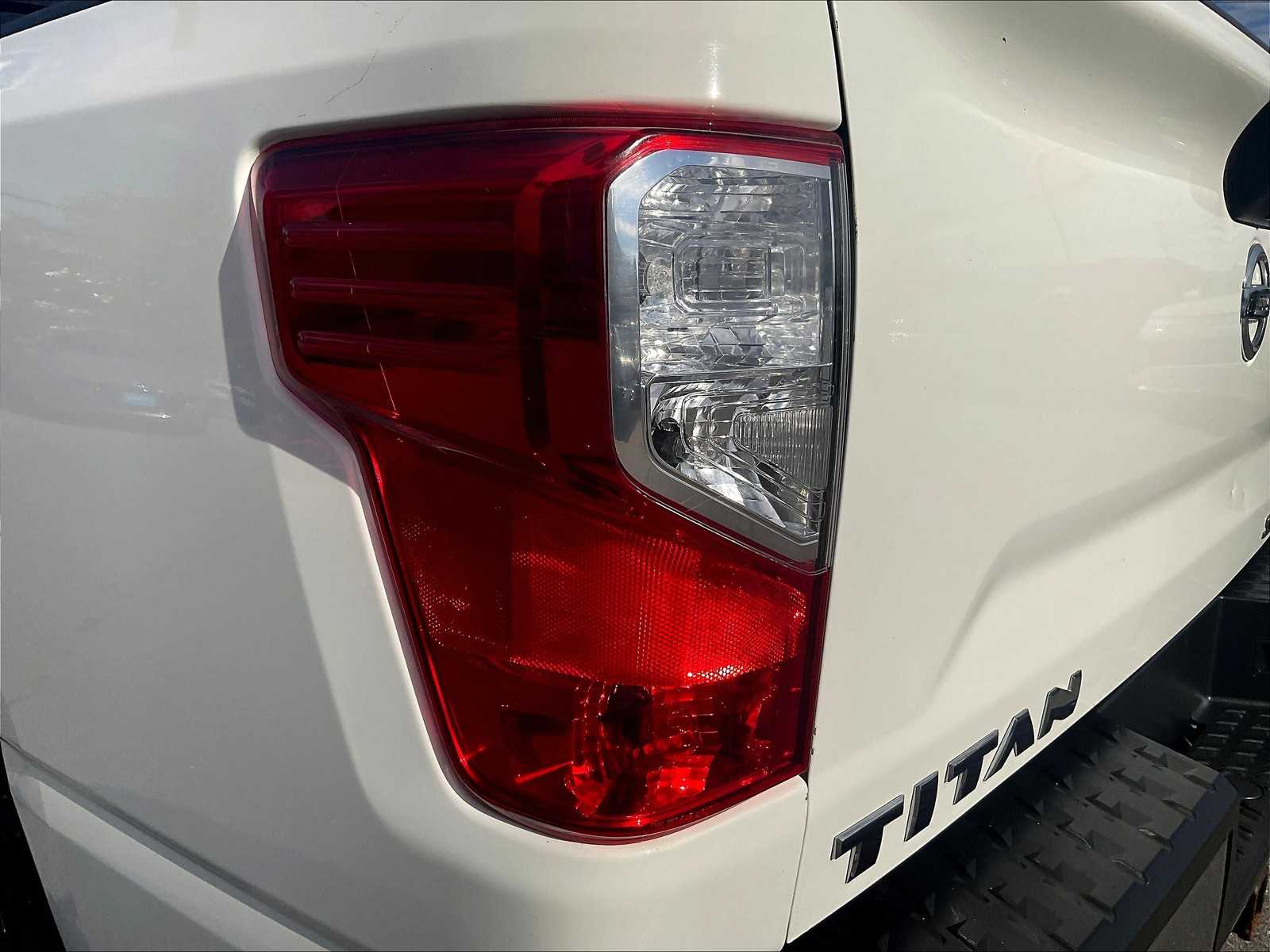 2018 Nissan Titan SV - Photo 34