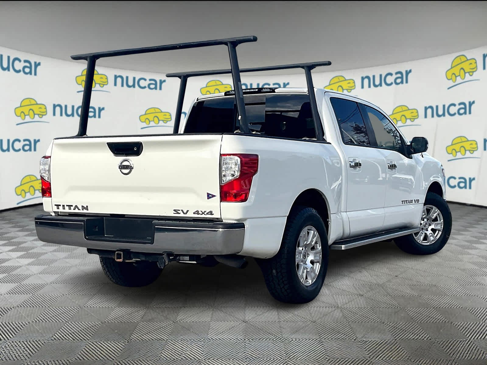 2018 Nissan Titan SV - Photo 6