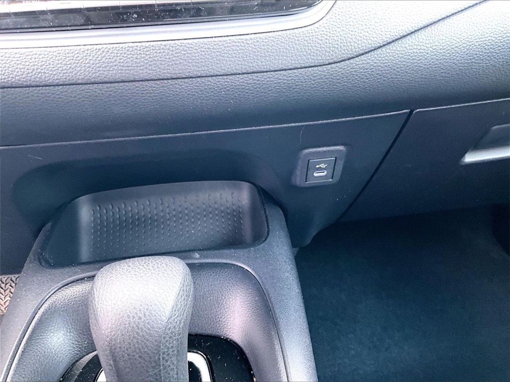 2025 Toyota Corolla LE - Photo 26