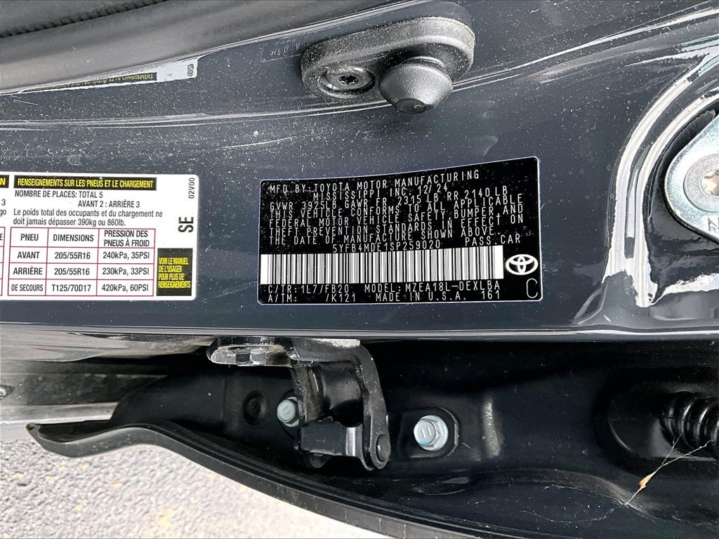 2025 Toyota Corolla LE - Photo 33