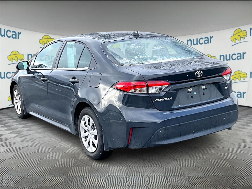 2025 Toyota Corolla LE - Photo 4