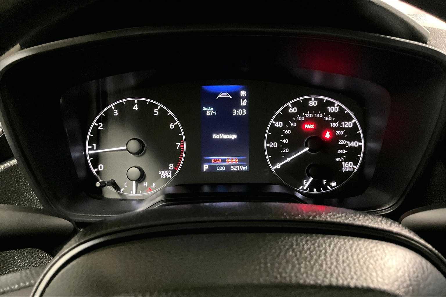 2025 Toyota Corolla LE - Photo 24
