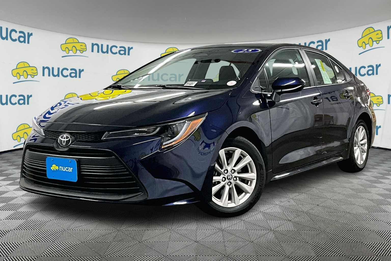 2025 Toyota Corolla LE - Photo 3