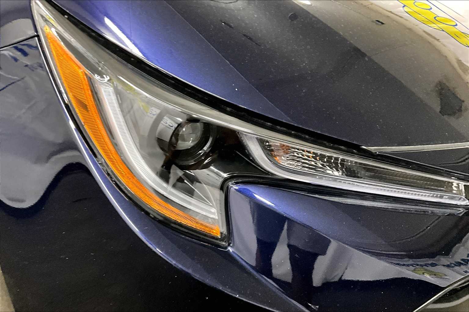 2025 Toyota Corolla LE - Photo 31
